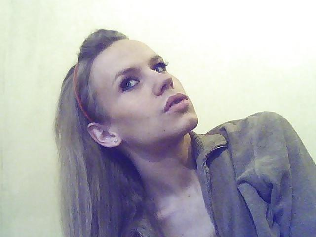 20P Cute Skinny Tgirl