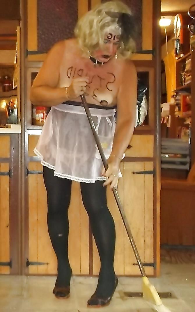 10P Sissy pansy is a Stupid Pig