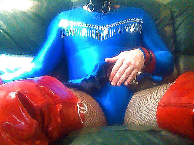 11P Total Sissy