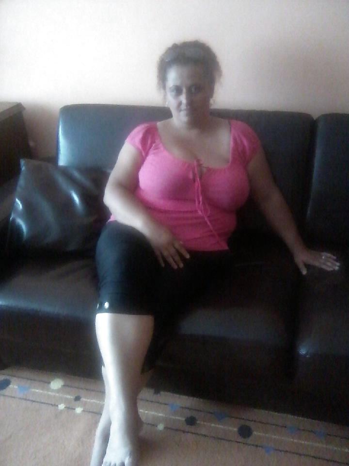 20P Romanian Huge Tits Amateur 3