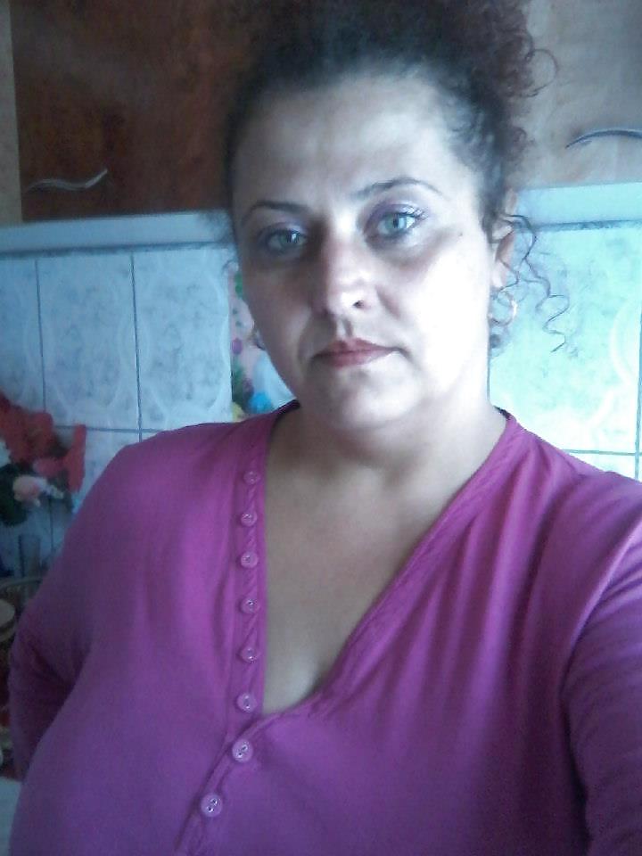 20P Romanian Huge Tits Amateur 3