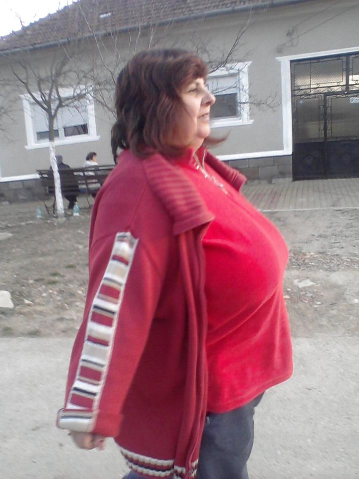 21P Romanian Huge Tits Amateur 16