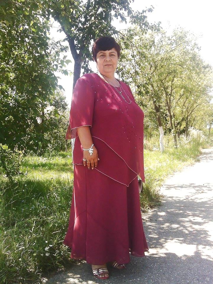 21P Romanian Huge Tits Amateur 16
