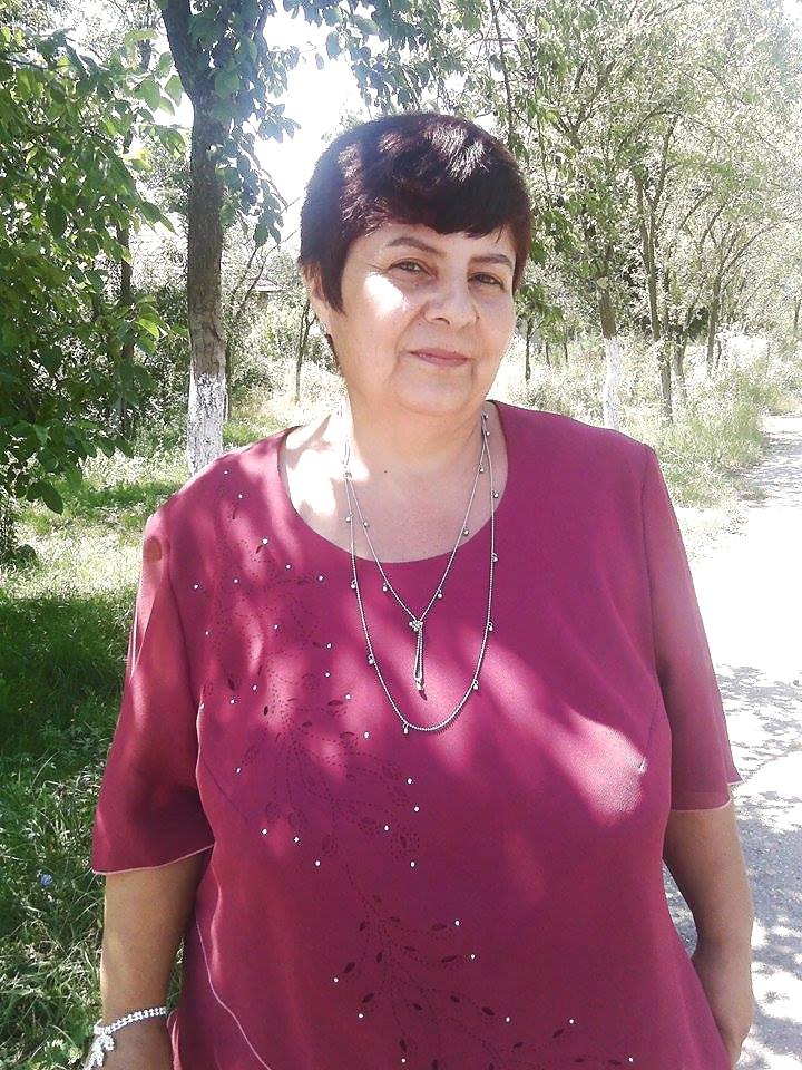21P Romanian Huge Tits Amateur 16