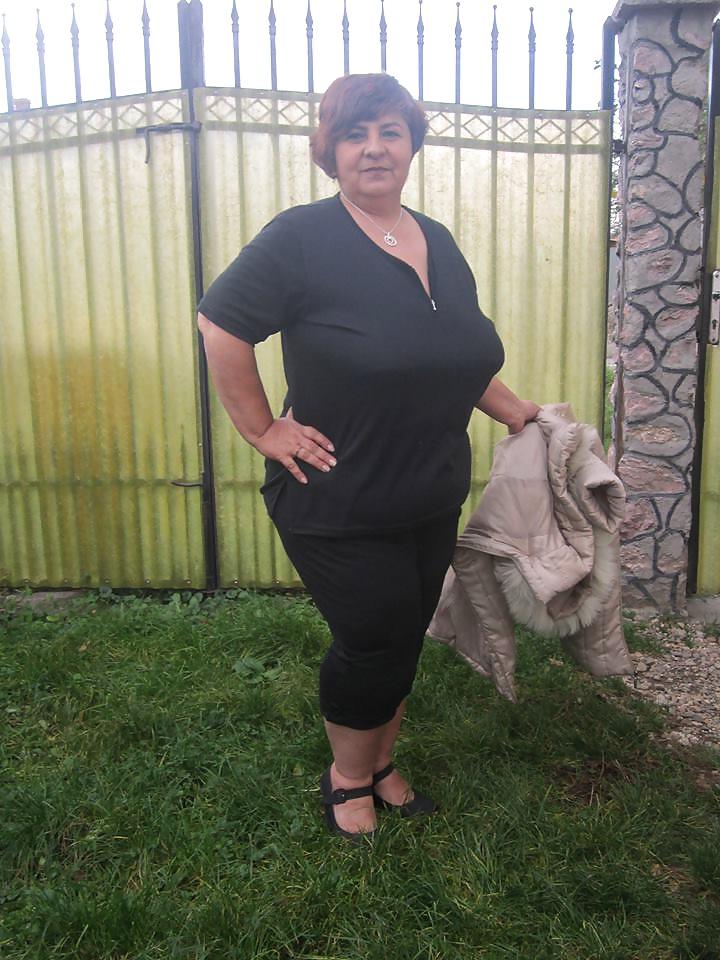 21P Romanian Huge Tits Amateur 16