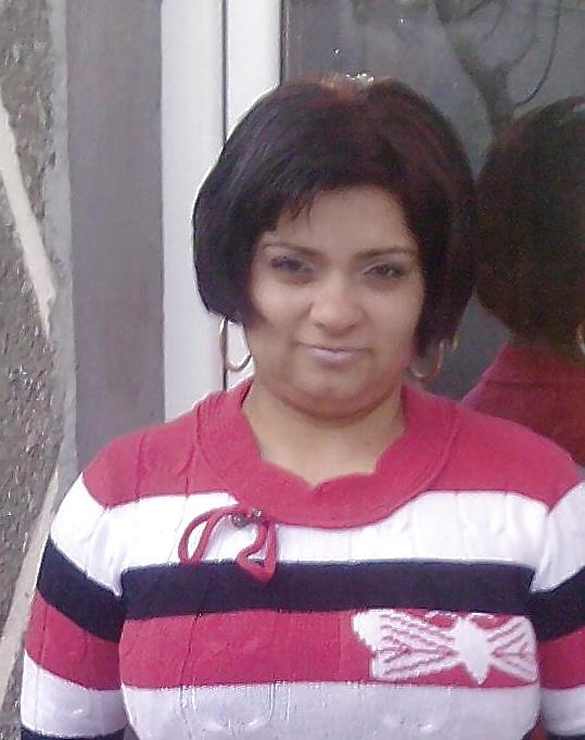 9P Romanian Huge Tits Amateur 22
