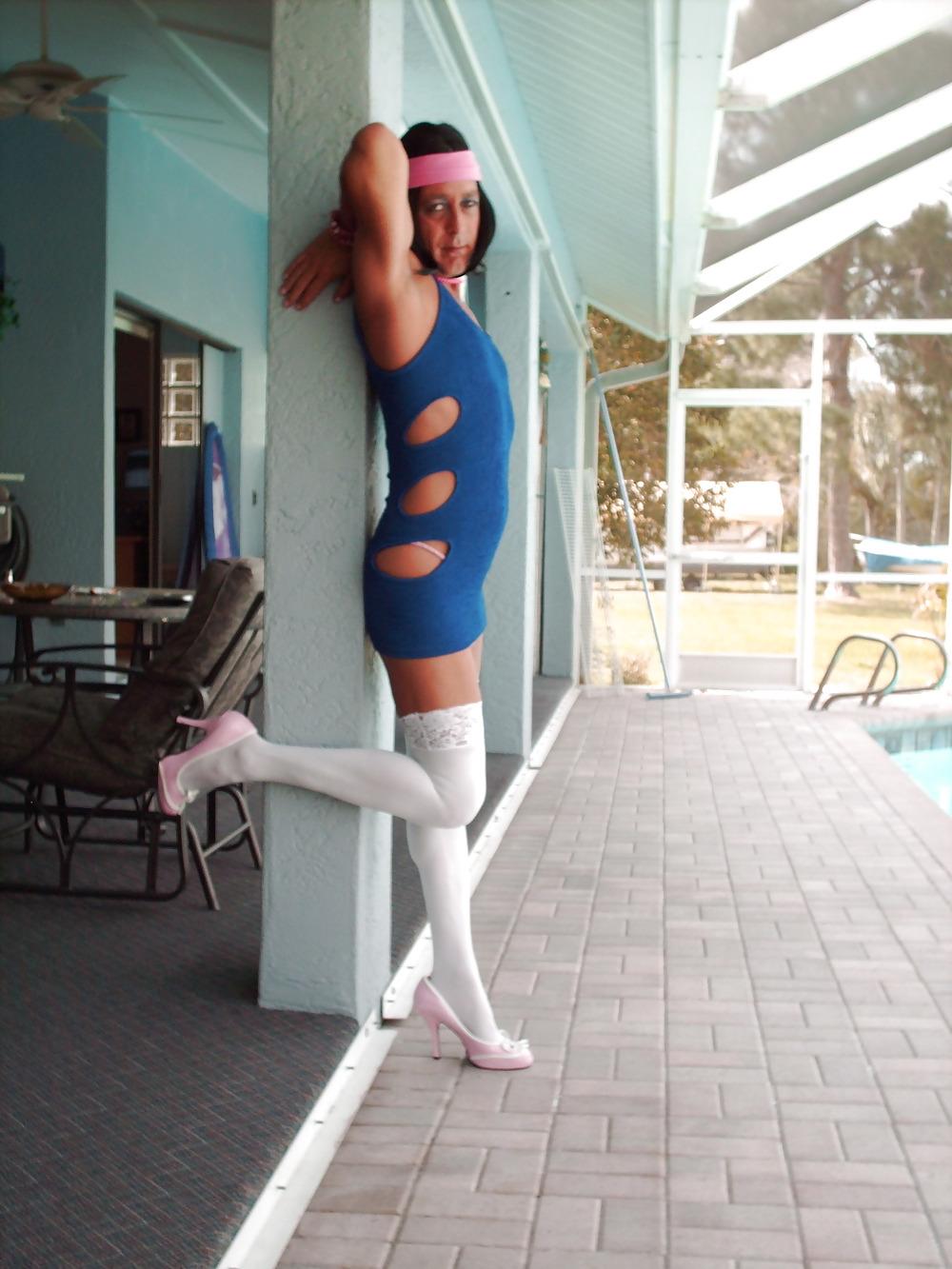7P Sissy sienna exposed