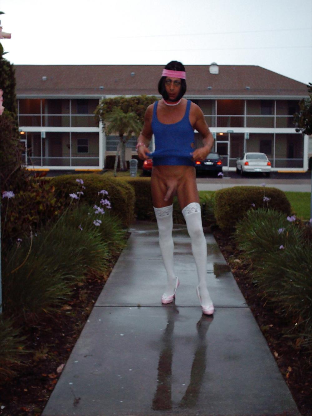 7P Sissy sienna exposed