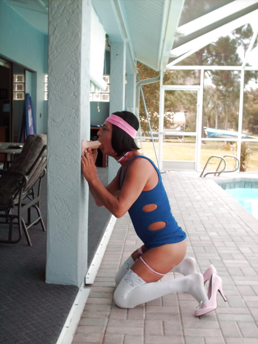7P Sissy sienna exposed