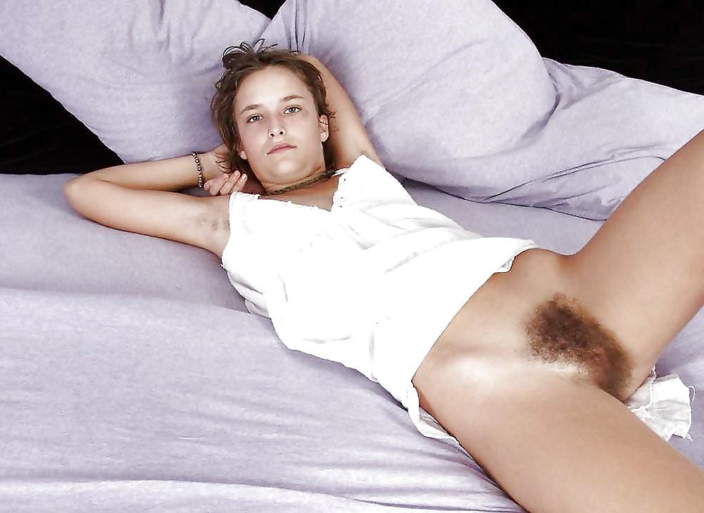 25P Bottomless and Hairy All Time Best (2)