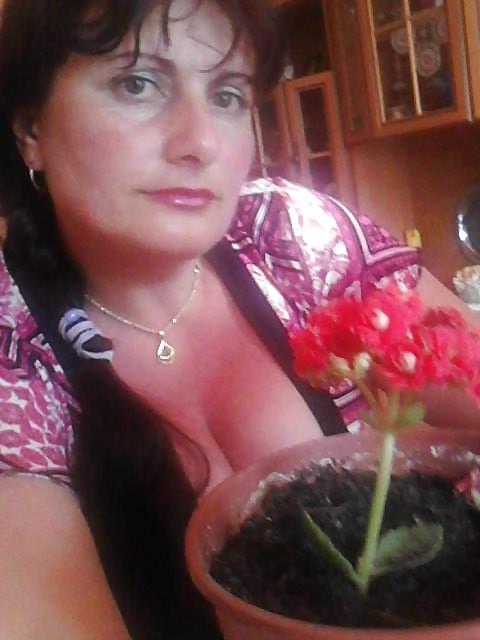 14P Romanian Huge Tits Amateur 11