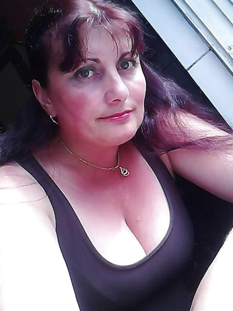 14P Romanian Huge Tits Amateur 11