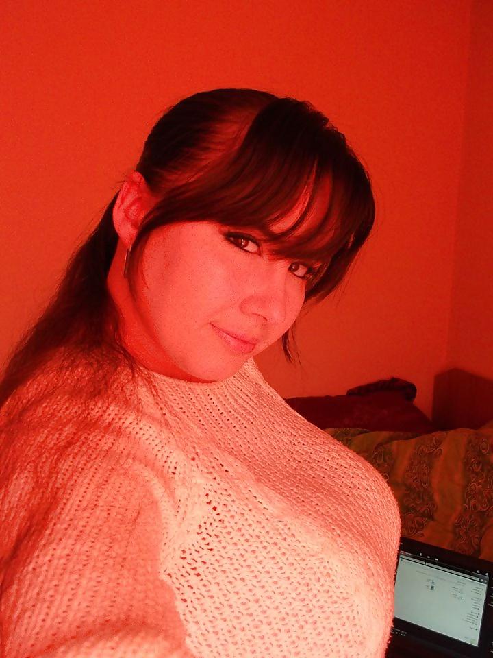 25P Romanian Huge Tits Amateur 17