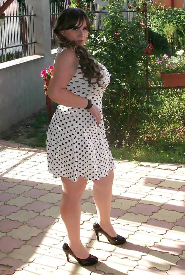 25P Romanian Huge Tits Amateur 17