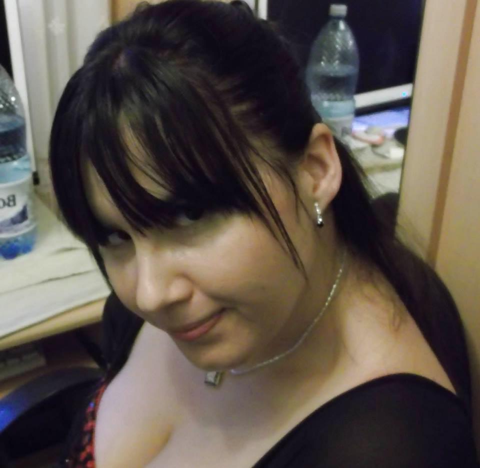 25P Romanian Huge Tits Amateur 17