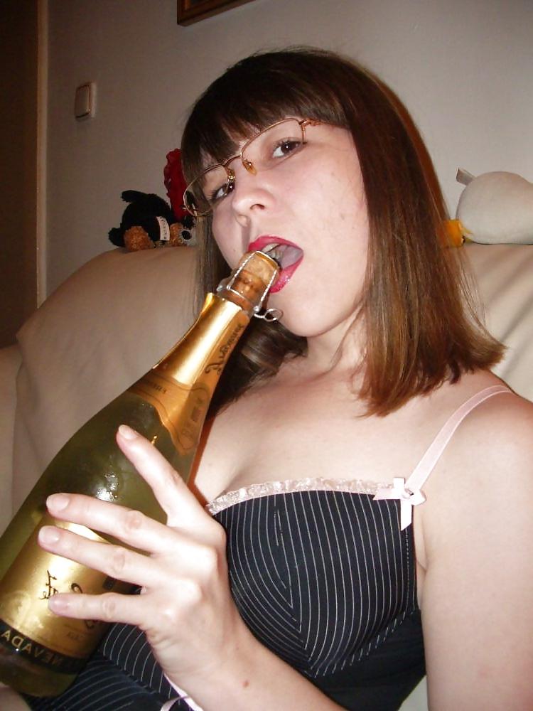 20P Slap my arse and cum in my mouth please
