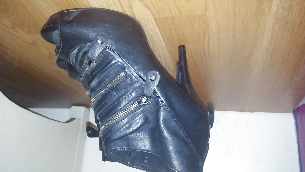 24P Sister in laws heels 