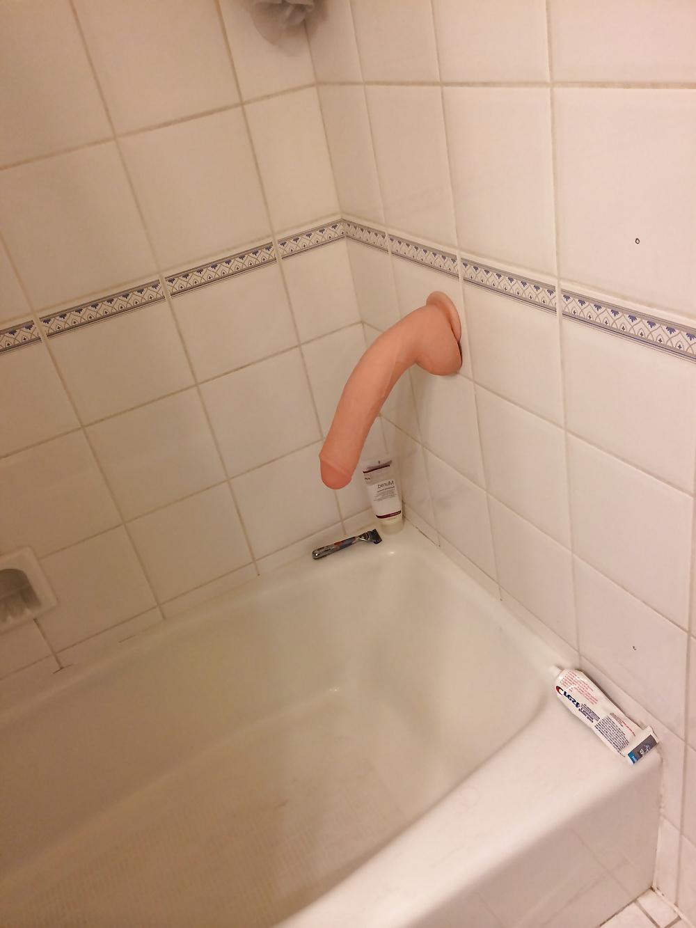 12P Wife and her huge dildo 