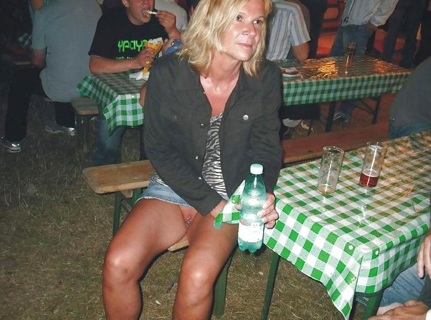 25P Only the best amateur mature ladies 33. 
