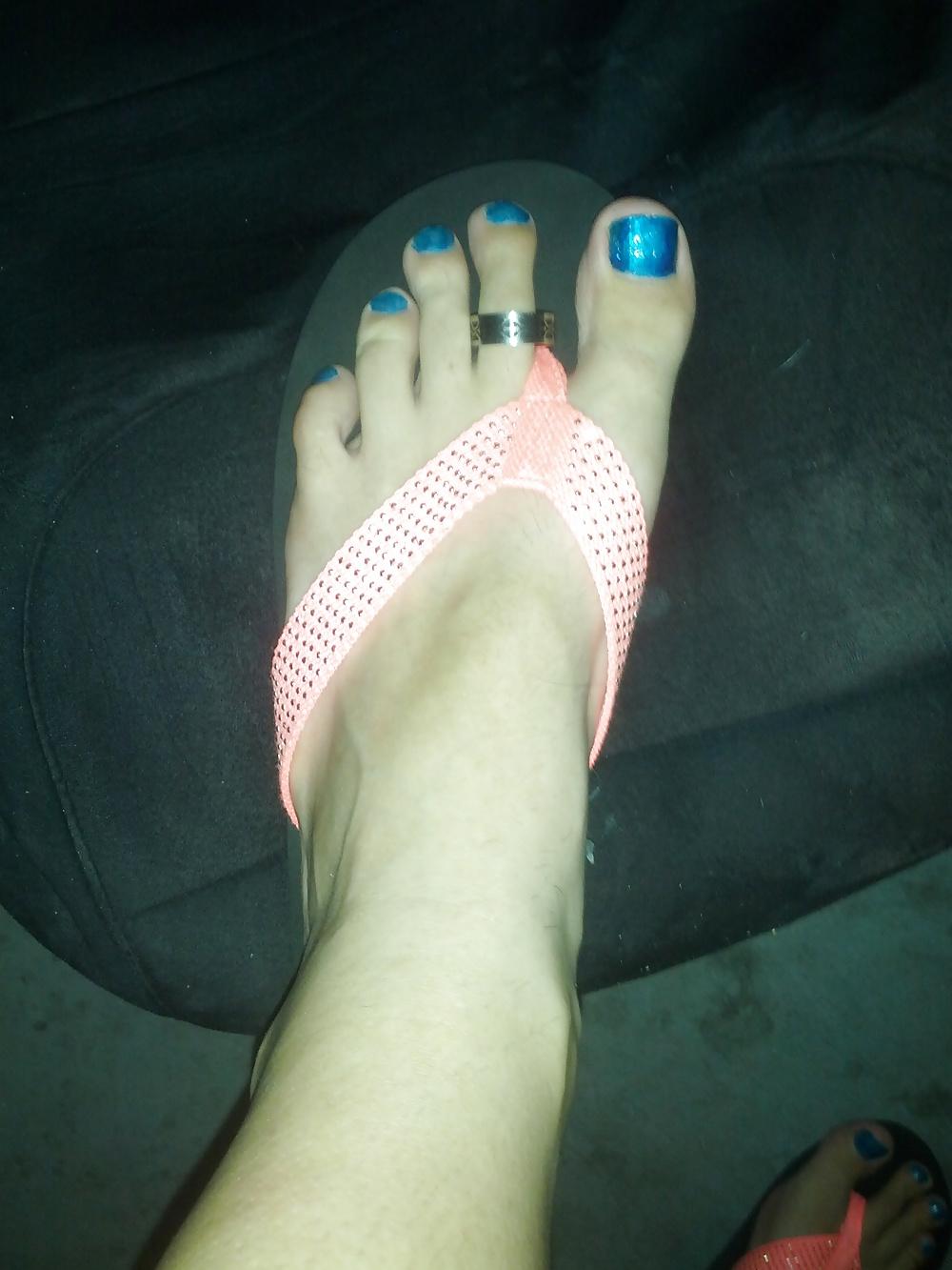 9P Sissy feet