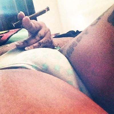 23P Freak Phat Pussy