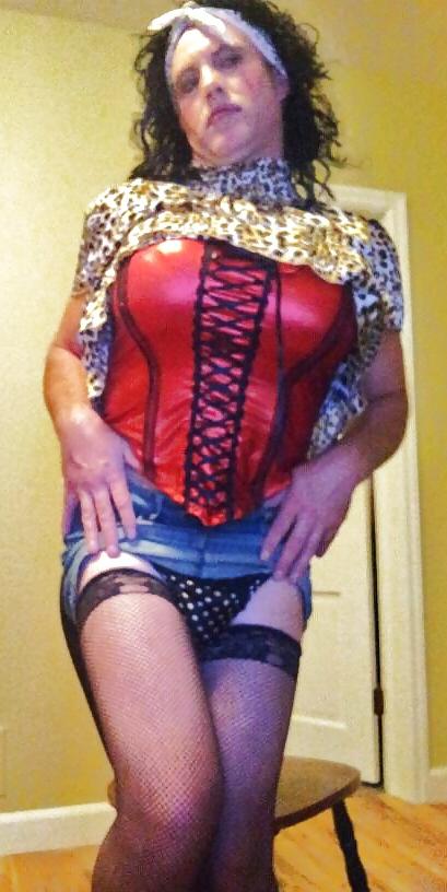 25P Cam 2 Cam Sissy Slut