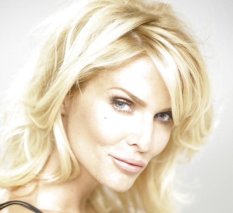 25P Celeb cumfaces , they want huge facials