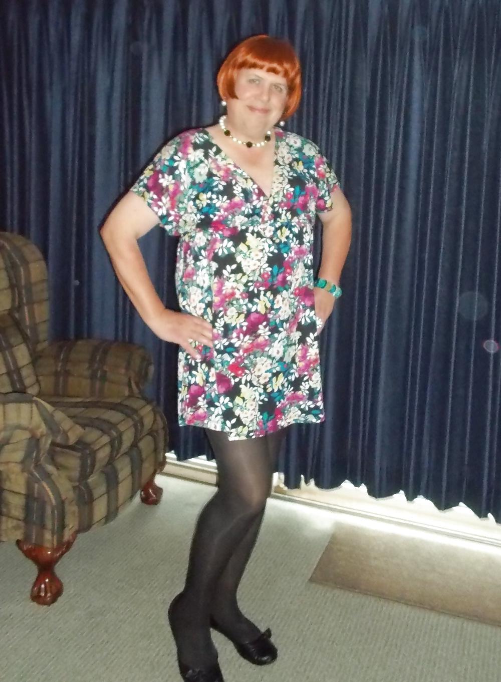 22P Wife of a sissy and sissy hubby