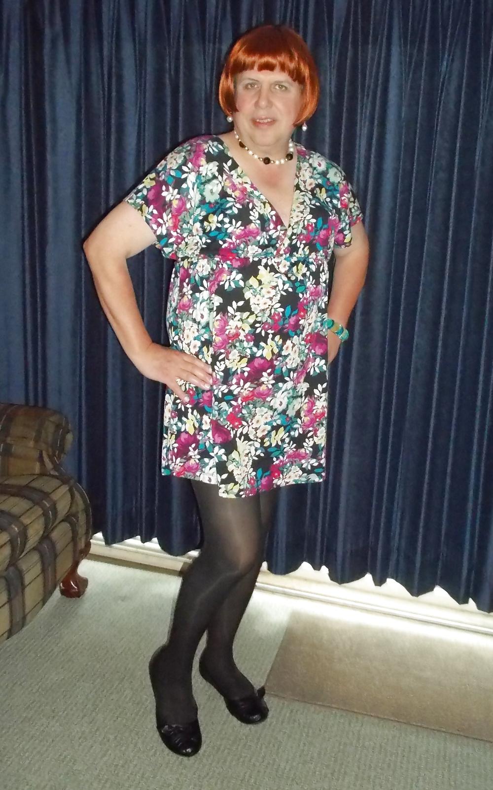 22P Wife of a sissy and sissy hubby