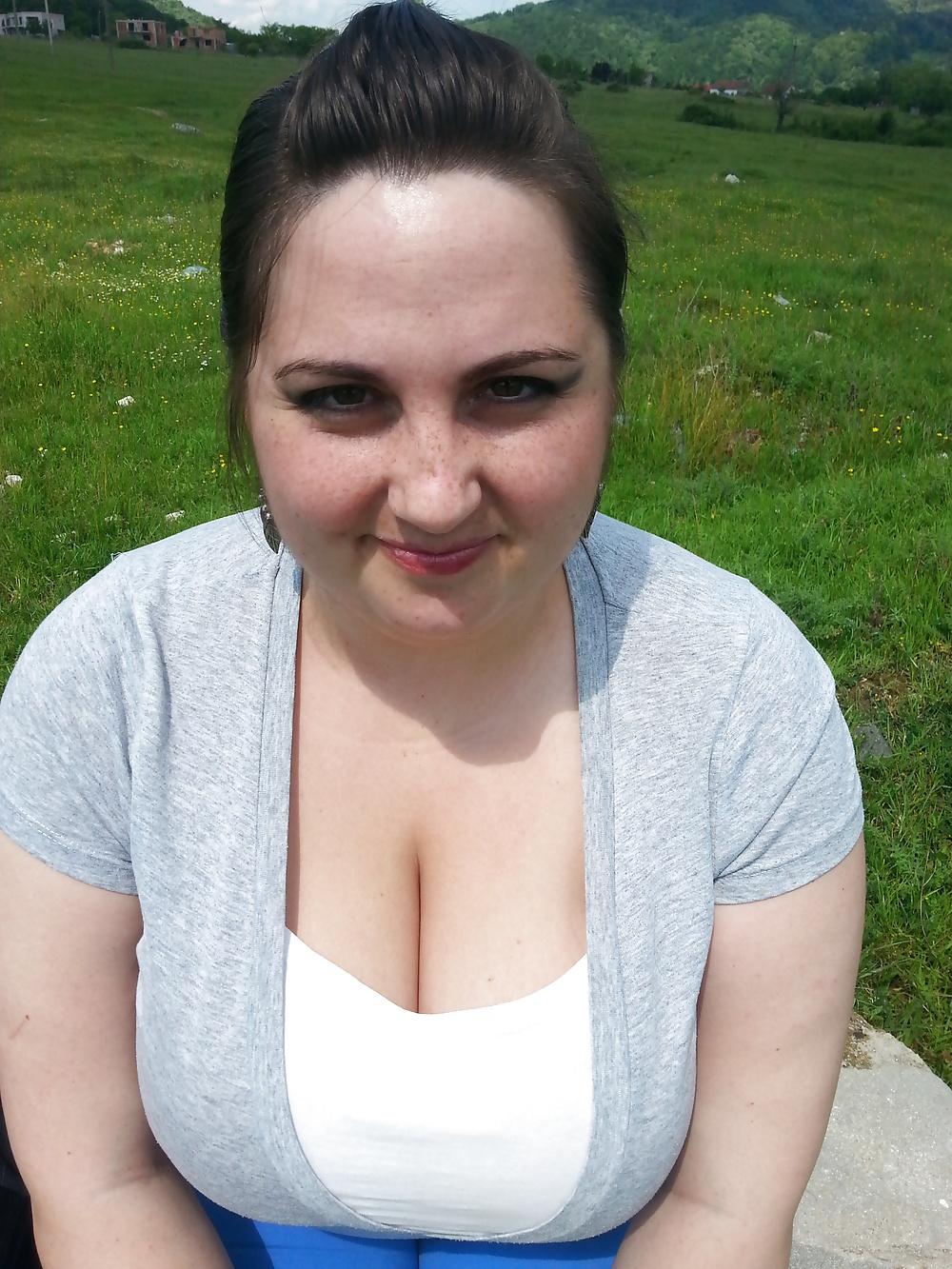 25P Romanian Huge Tits Amateur 1