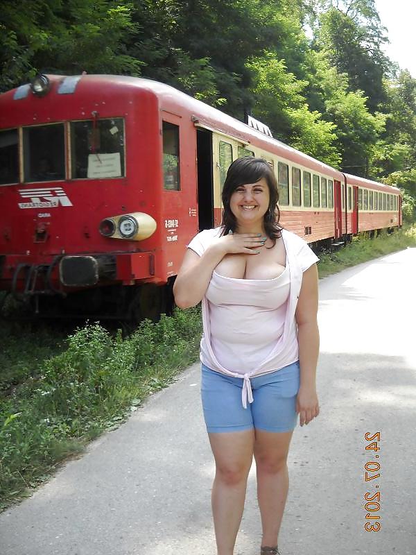 25P Romanian Huge Tits Amateur 1