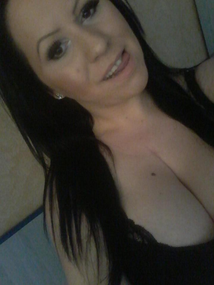 25P Romanian Huge Tits Amateur 4