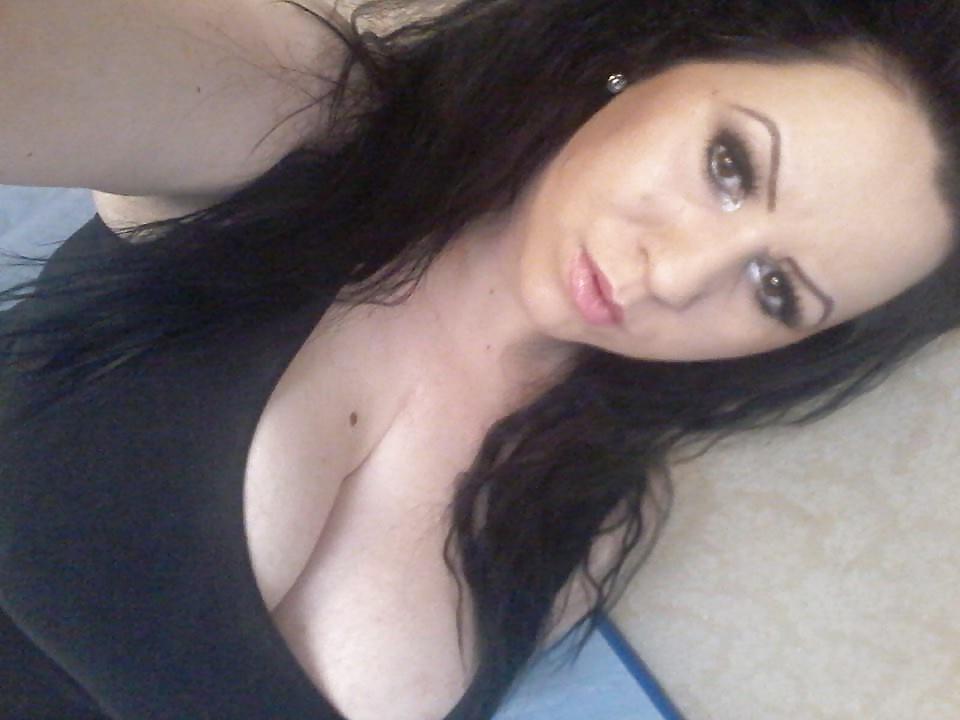 25P Romanian Huge Tits Amateur 4