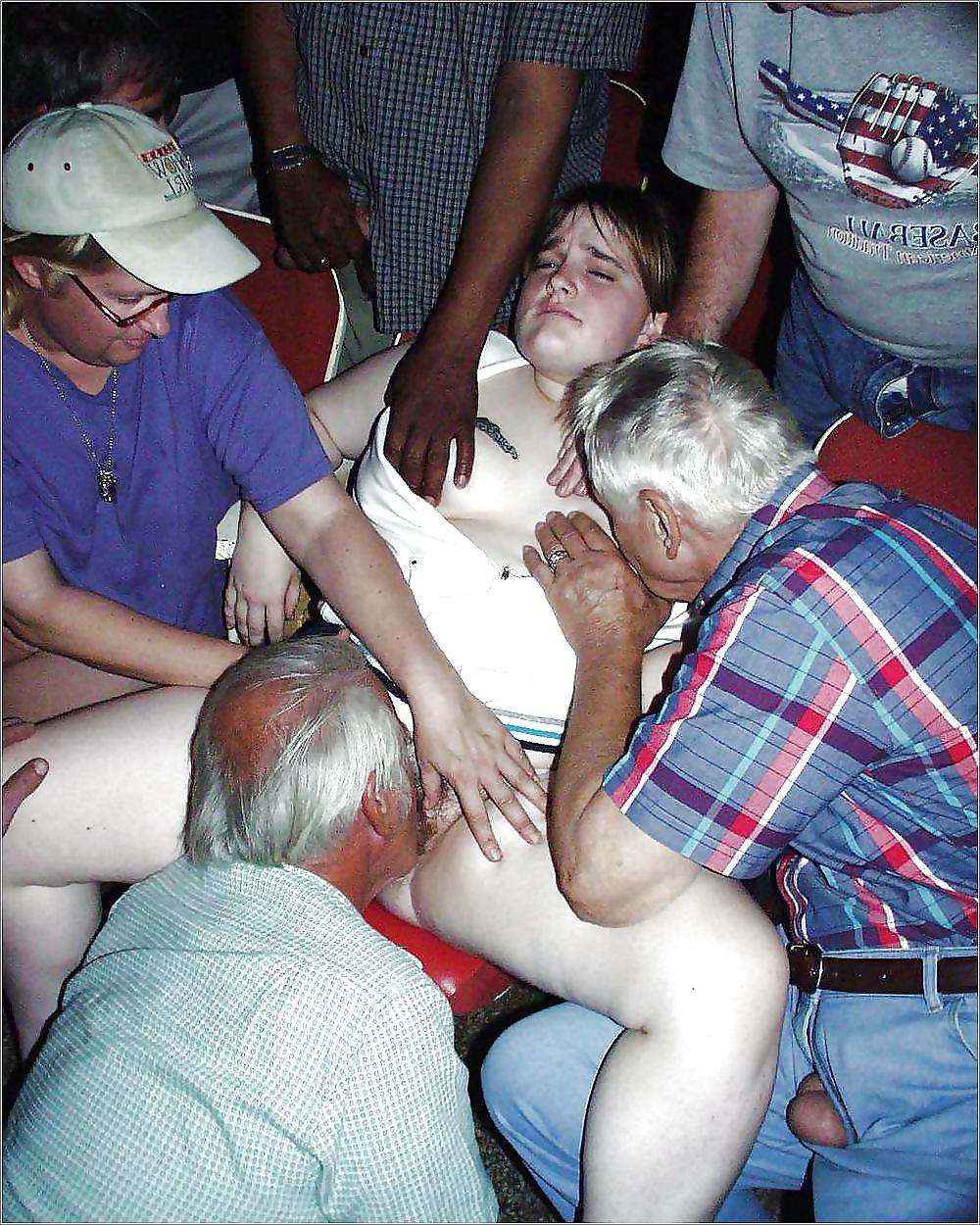 25P Glory hole i Teatr Sluts