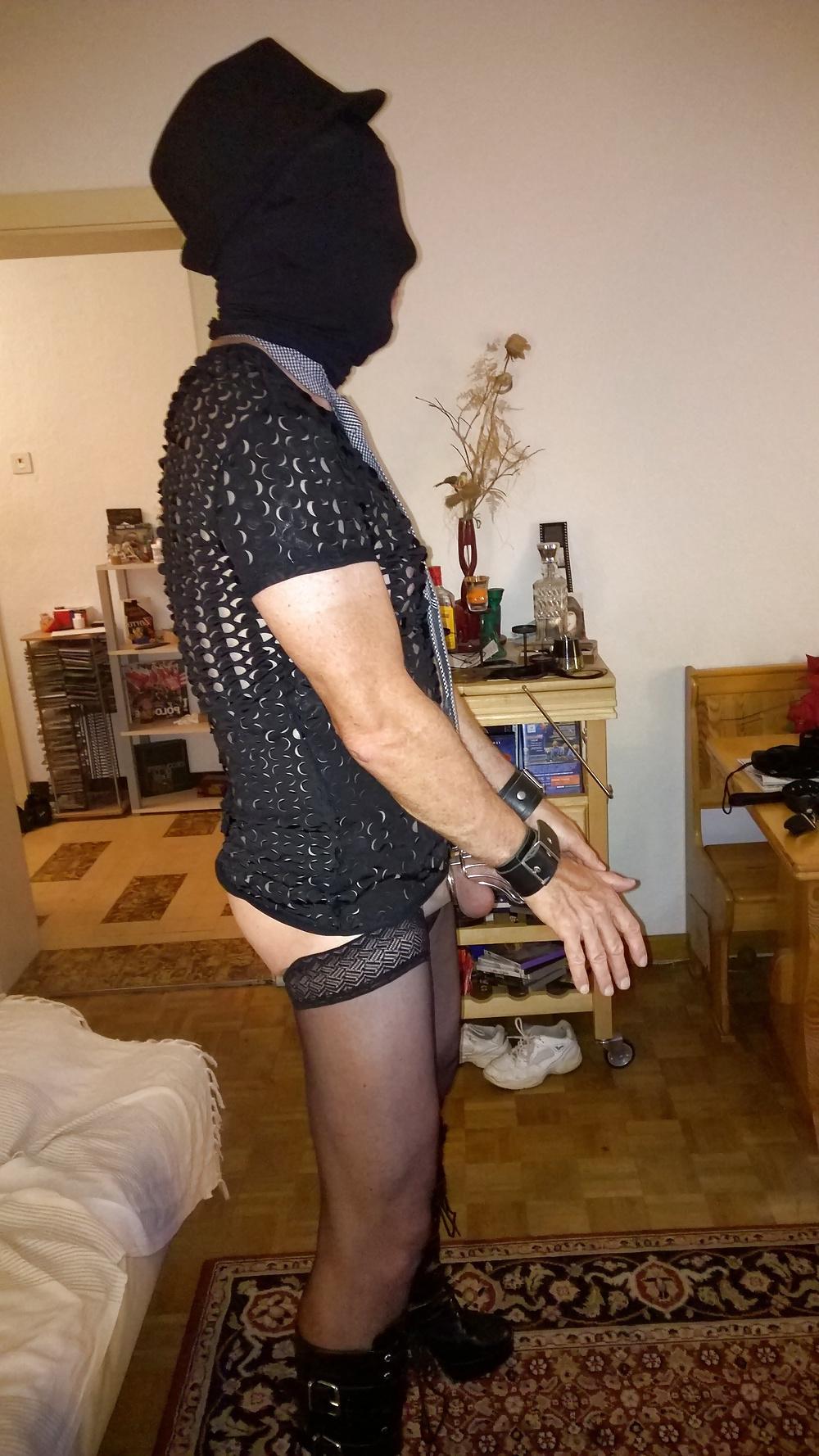 9P Slave of a dominant lady.....