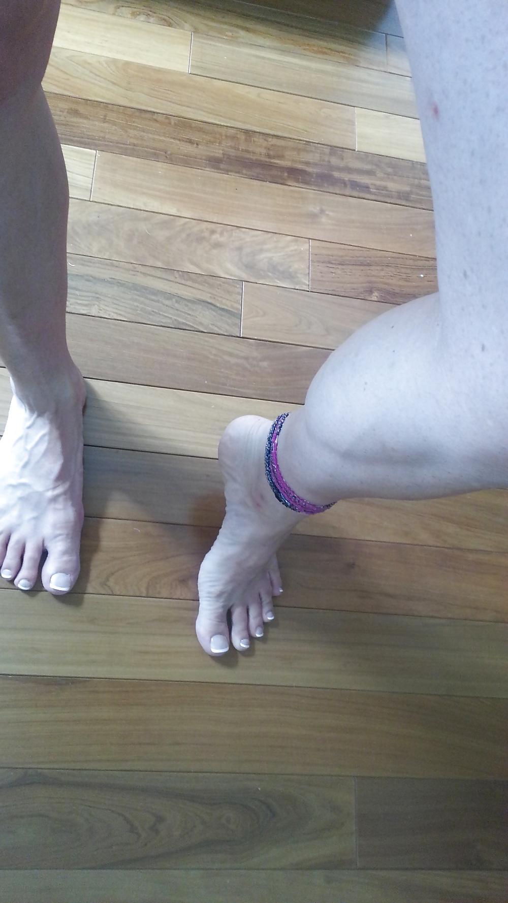 11P Sissy slut feet and legs