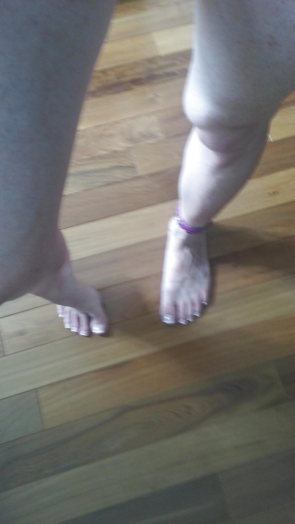 11P Sissy slut feet and legs