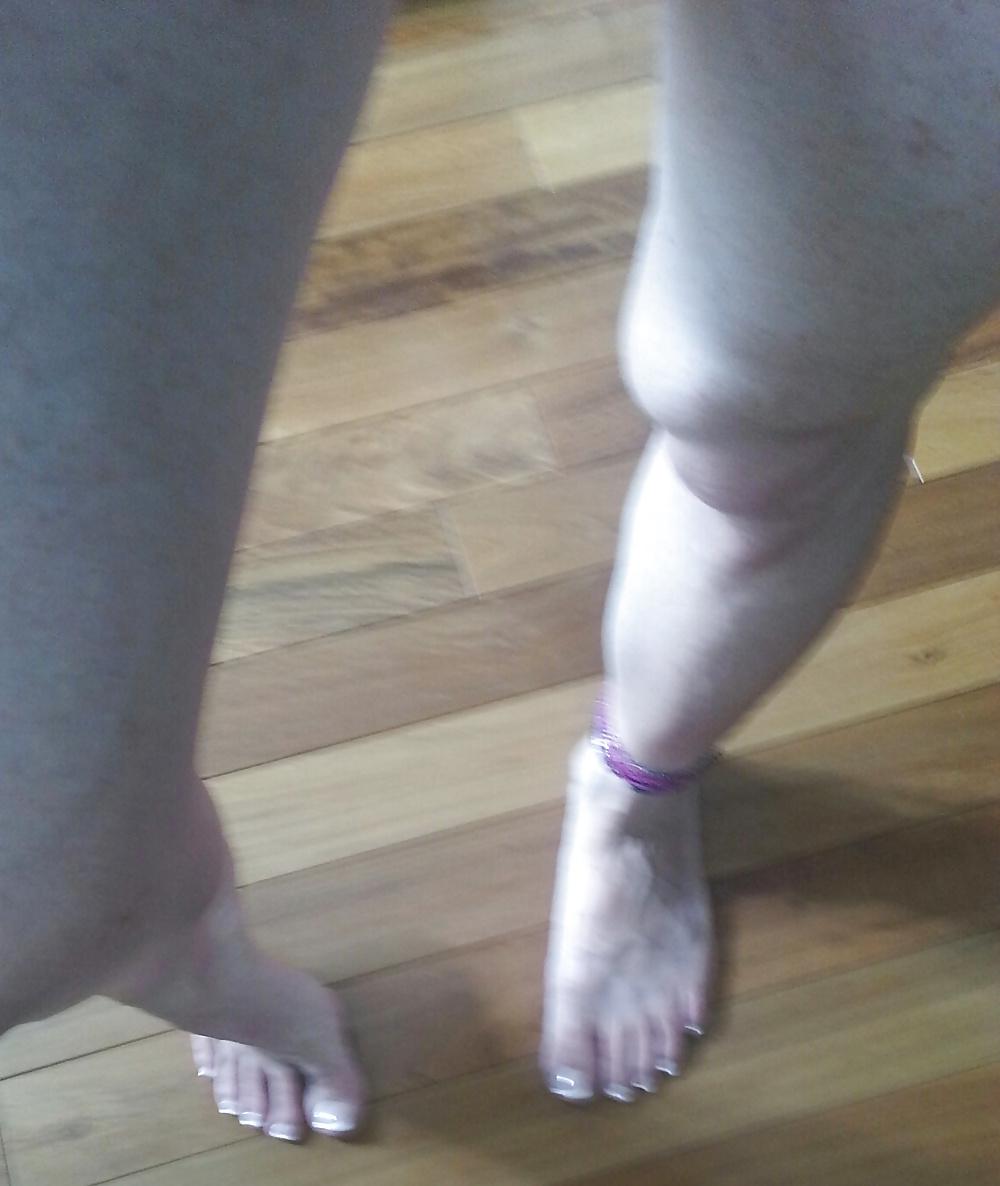 11P Sissy slut feet and legs