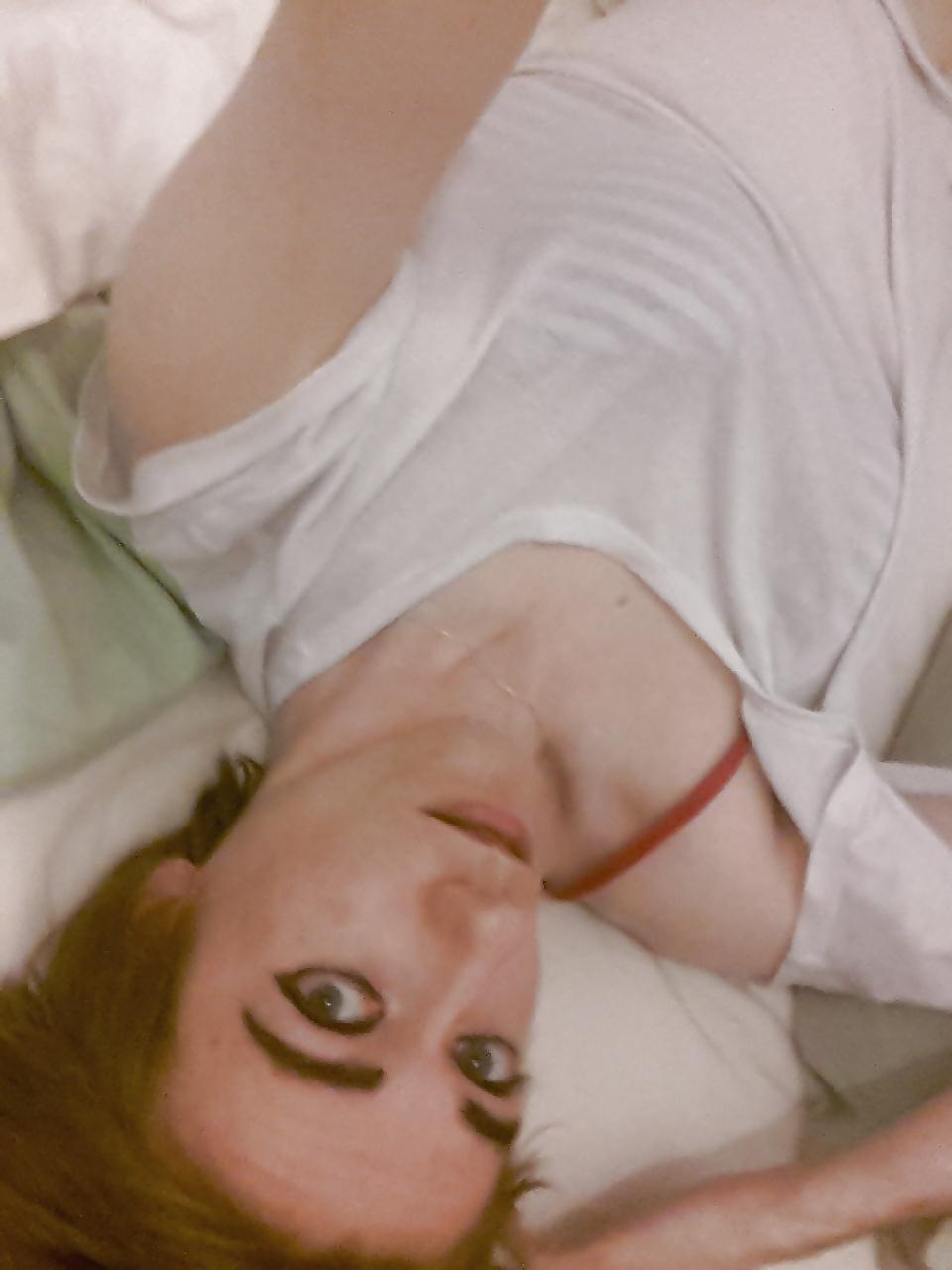 25P Love some cock action with these cute sissys