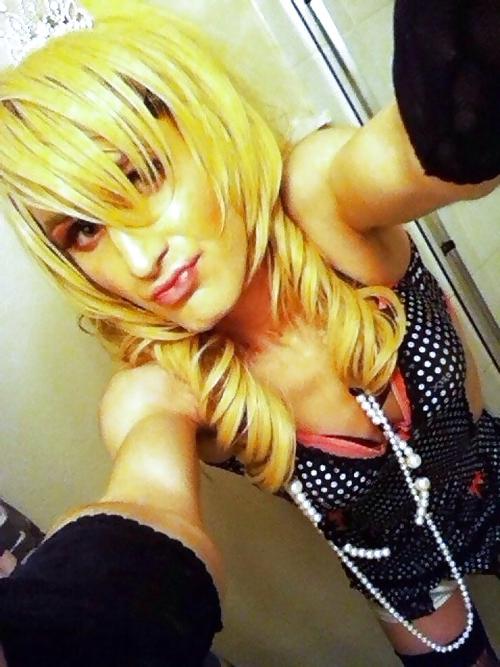 25P Love some cock action with these cute sissys