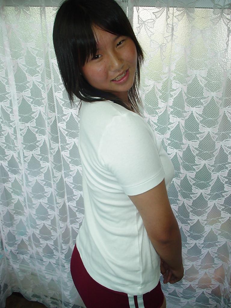 20P Japanese Girl Friend 105 - Miki 02