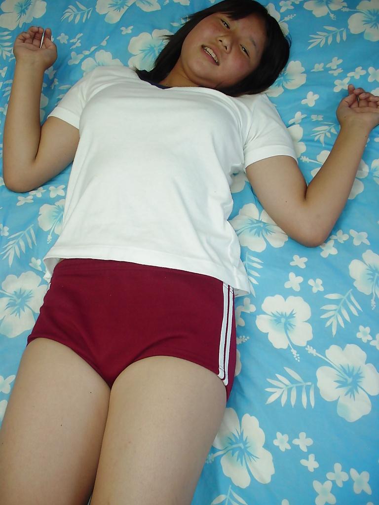 20P Japanese Girl Friend 105 - Miki 02