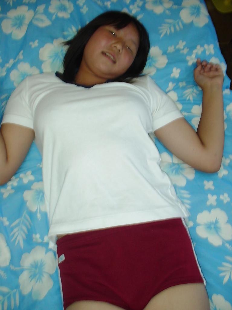 20P Japanese Girl Friend 105 - Miki 02