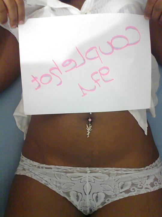 16P Jeune couple 971