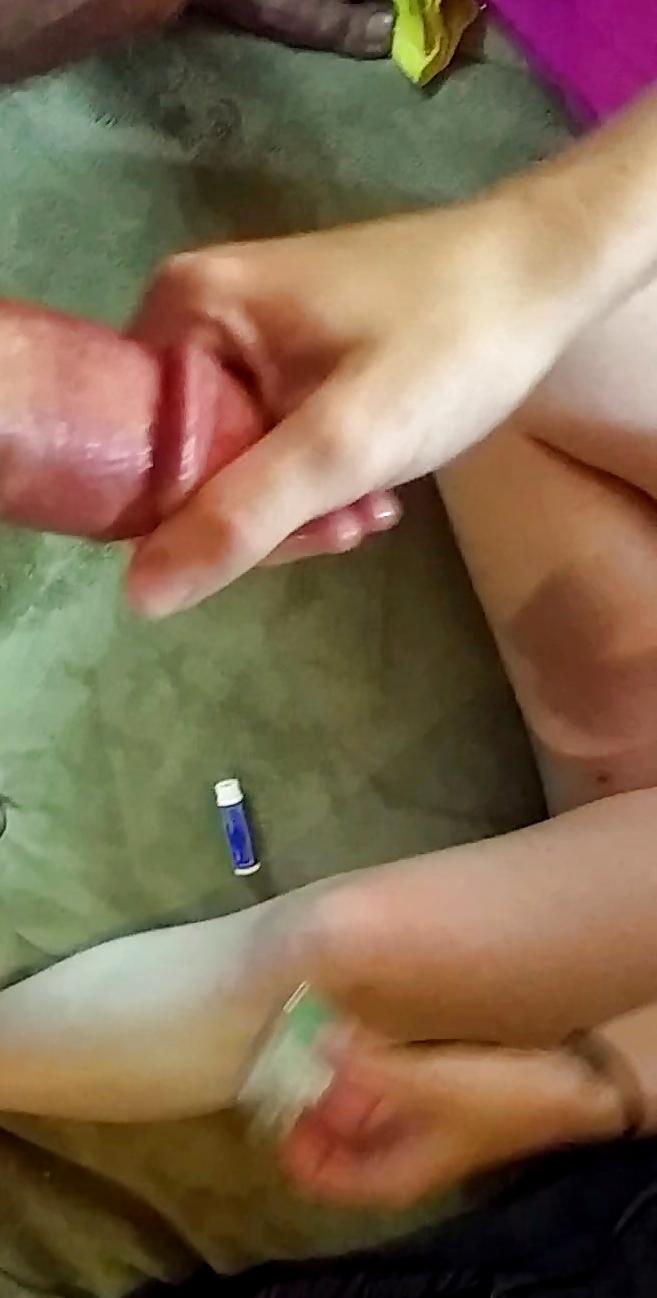 15P My slave giving me an incredible blow job 