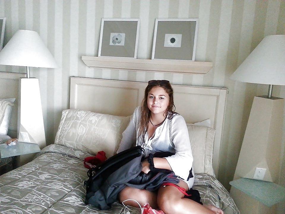 25P SophiaTS...a young SISSY boy friend