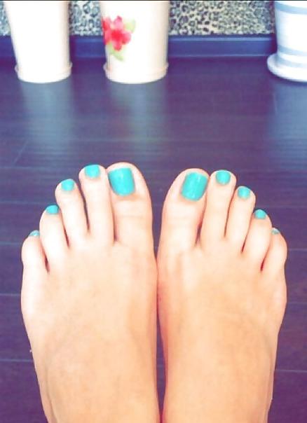 7P NOT sister legs