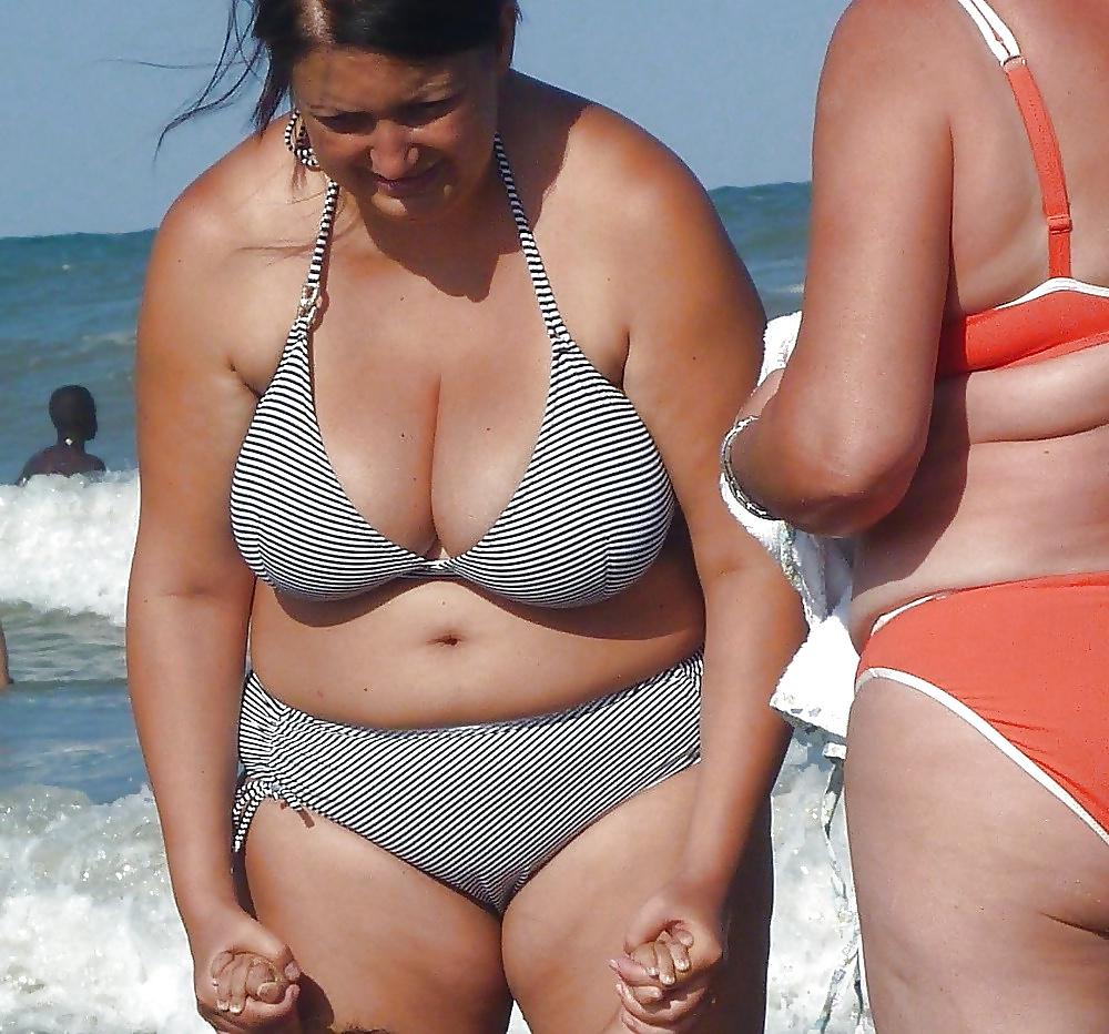 22P Huge Breasted Grannies