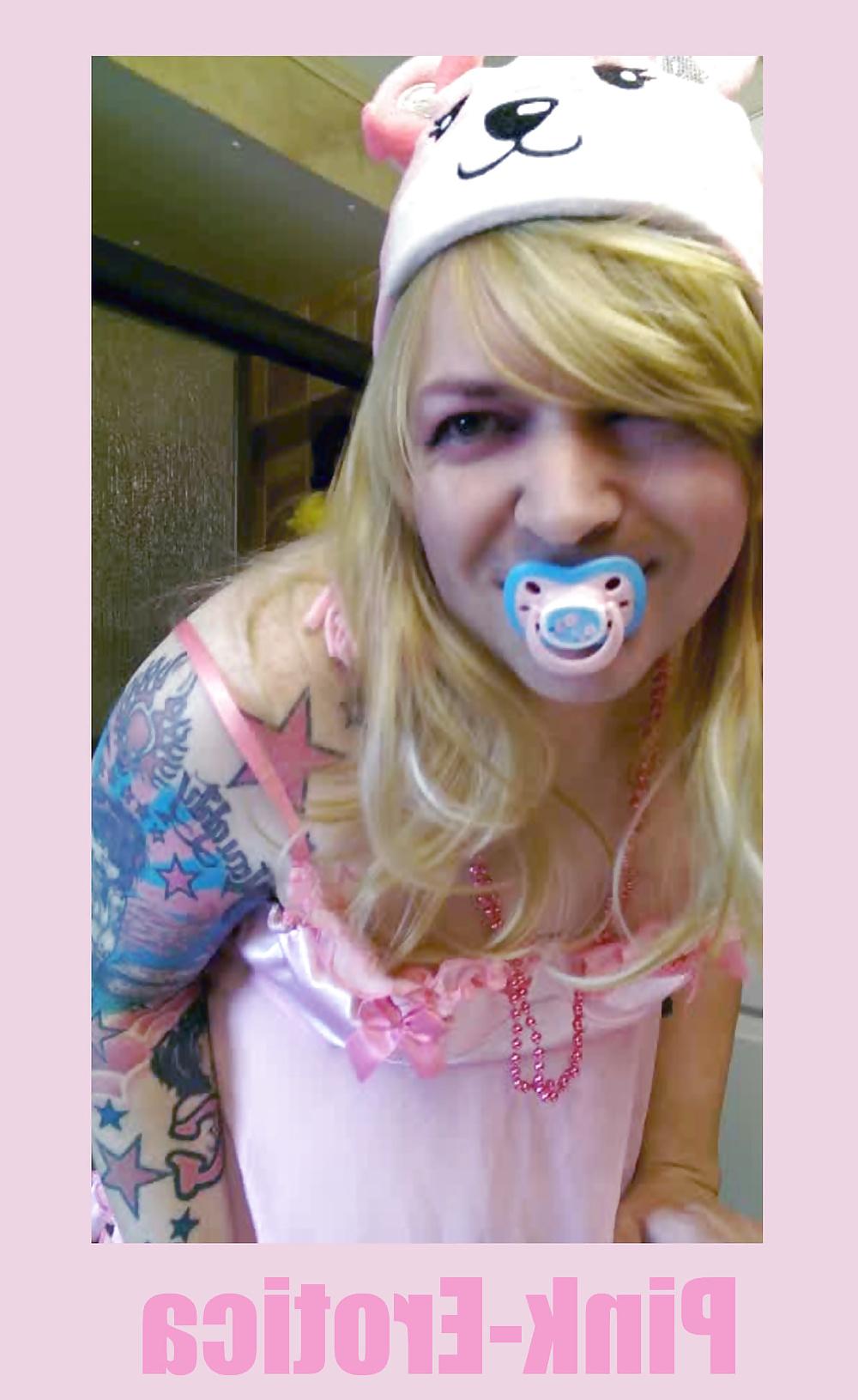 13P Pink-Erotica Sissyboy Cross Dresser Cute Blonde