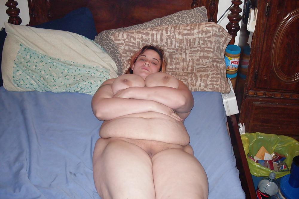 25P Slave girl friend 3 month preagnent